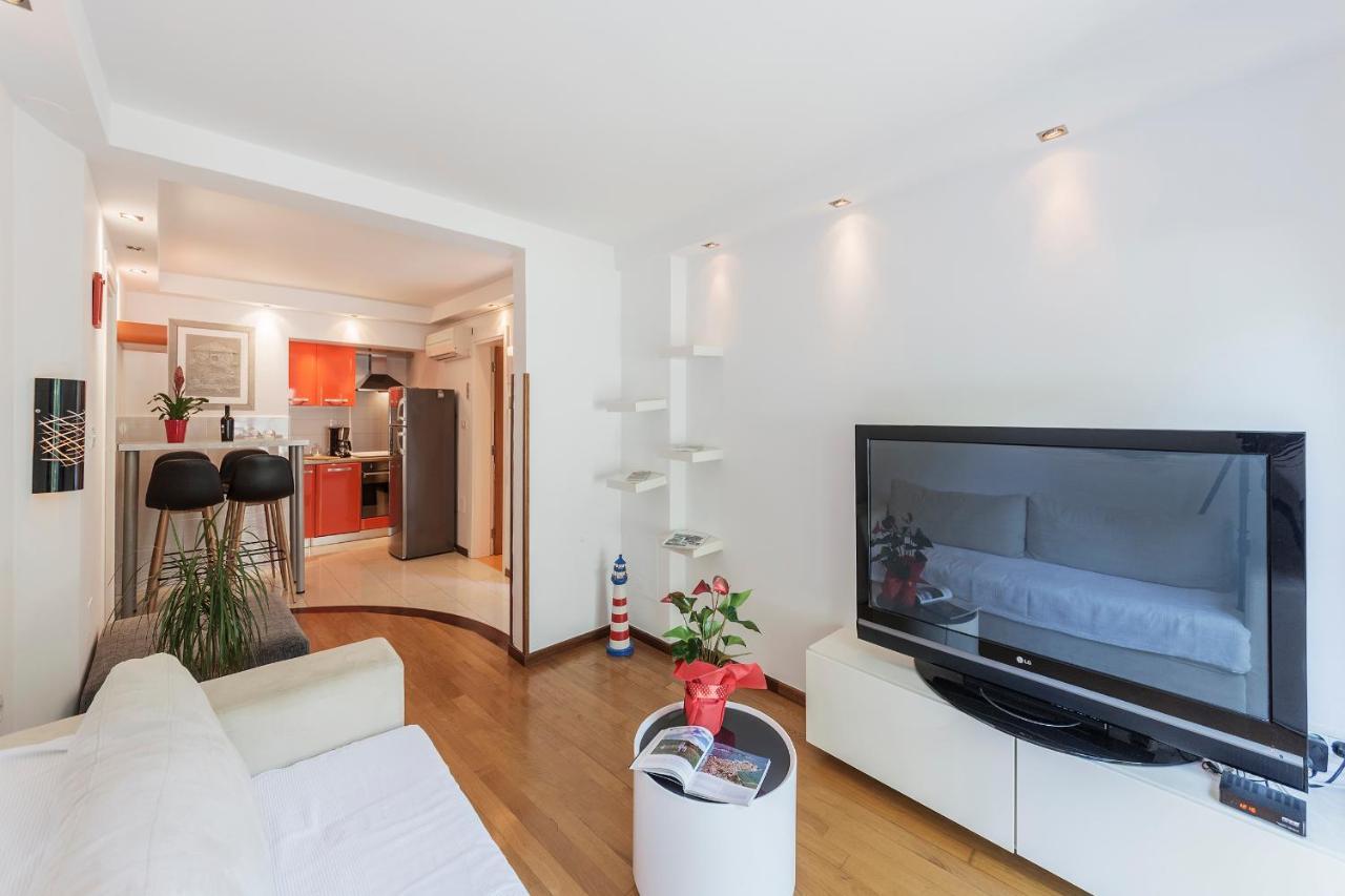 Apartments Villa Lungomare Pola Esterno foto